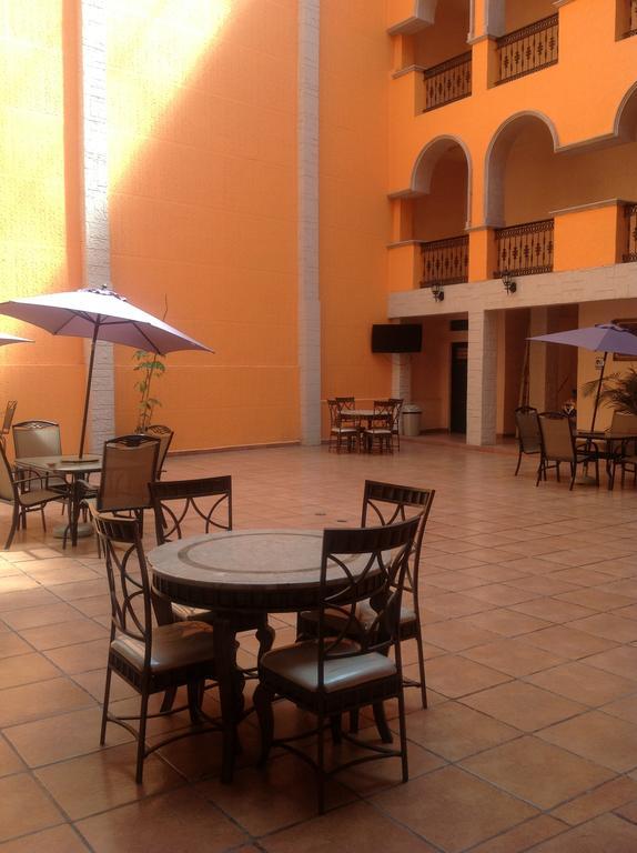 Hotel Genoves San Juan de los Lagos Exterior photo